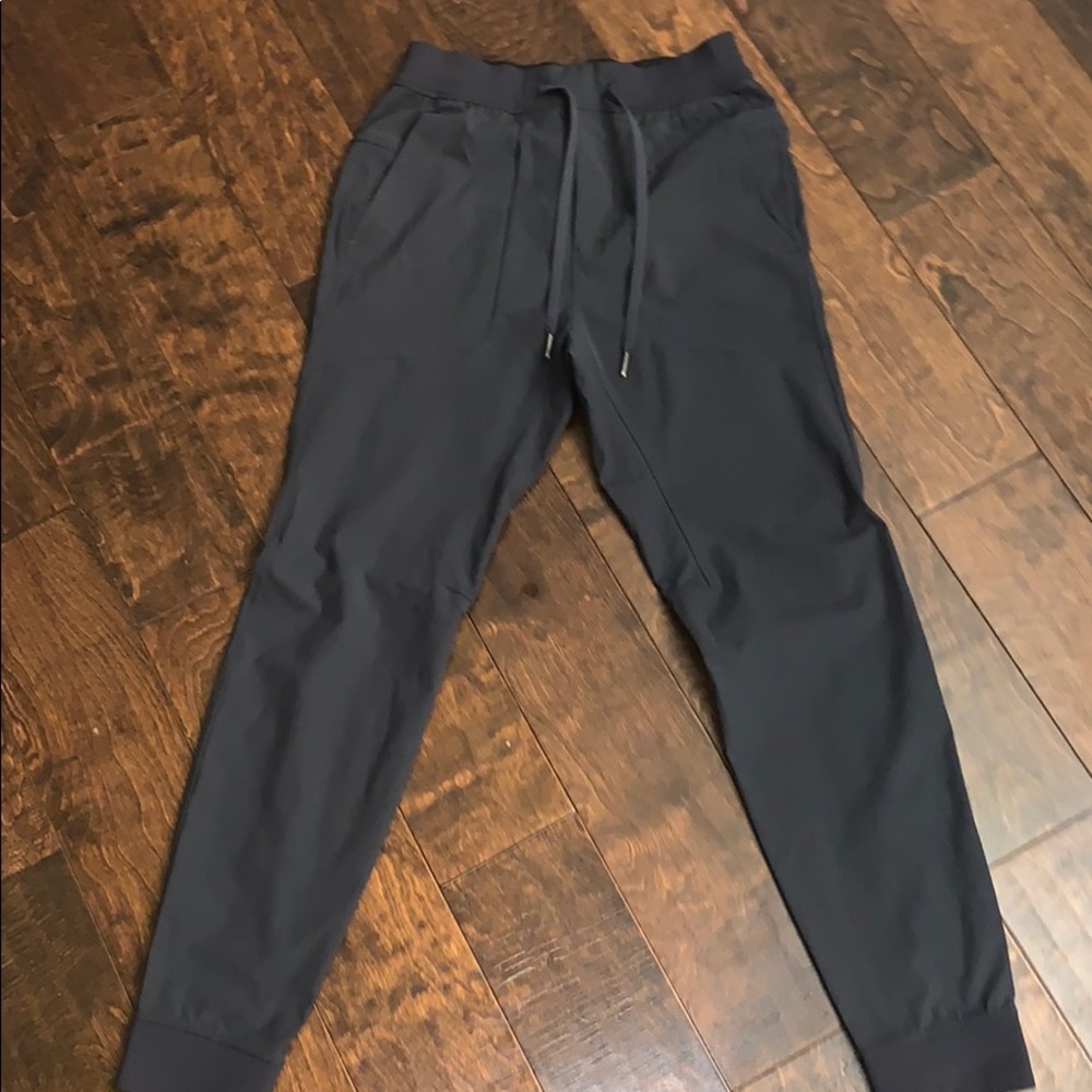 Dark Gray Lulu men’s joggers